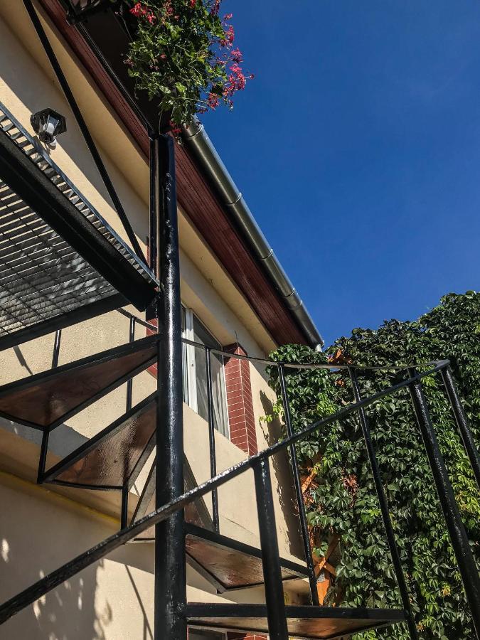 Home Garden Oasis Timisoara Exterior photo